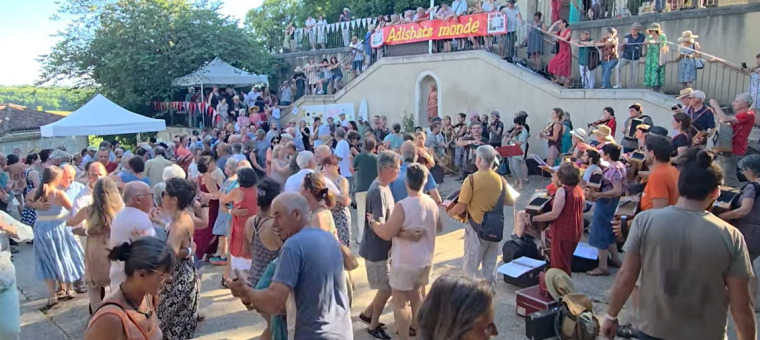 – 32 – Rondeu de Castelnau