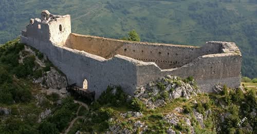 Plus 230 cathares, tous occitans …..
